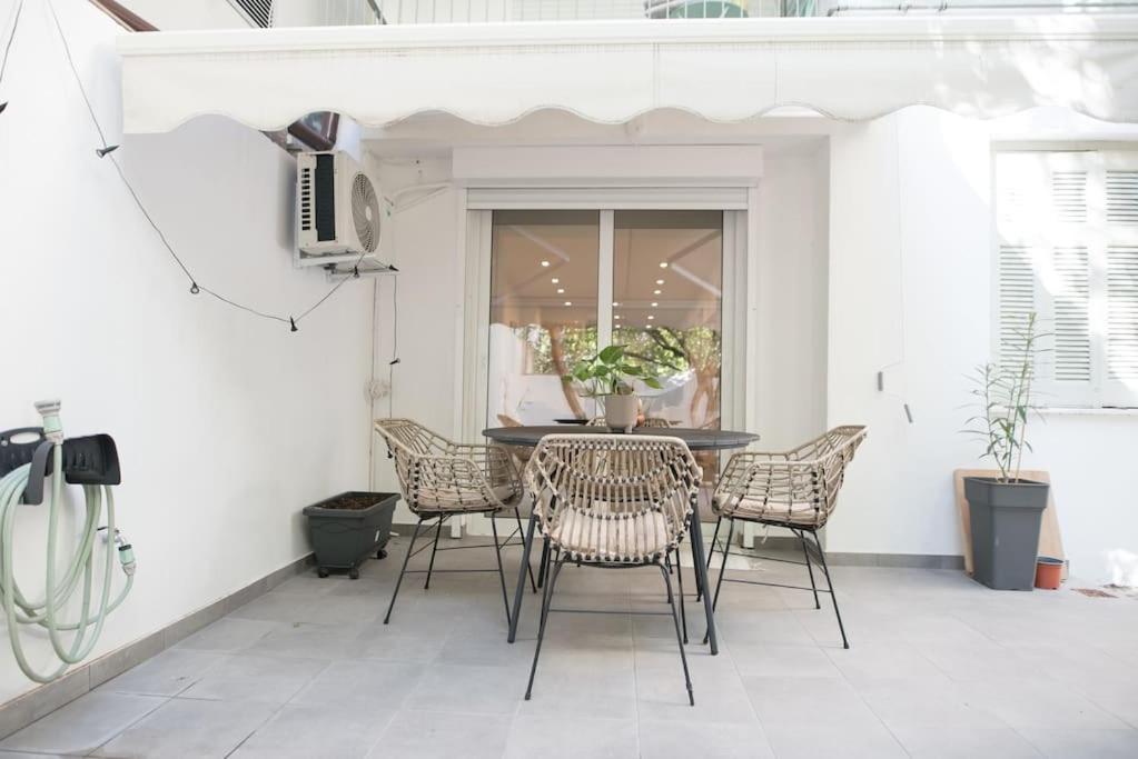 Luxury Studio With Garden Next To Acropolis Атина Екстериор снимка