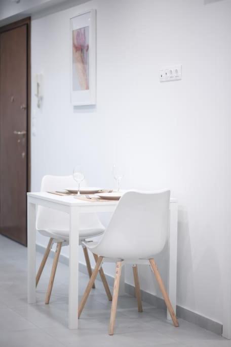 Luxury Studio With Garden Next To Acropolis Атина Екстериор снимка